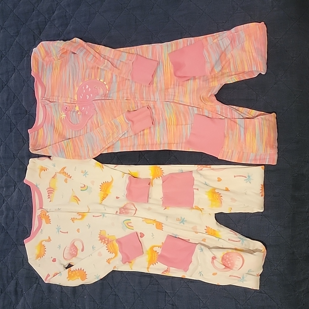 Set of two pajamas, girls Dino size 3T